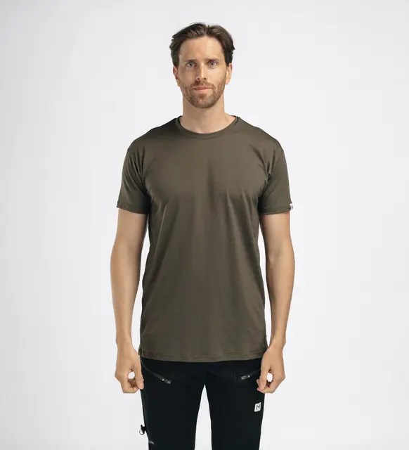 LightWool 180 Classic Tee M's Tarmac L 